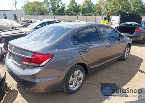 2015 Honda Civic Lx z USA, uszkodzony, nr VIN 19XFB2F57FE121014